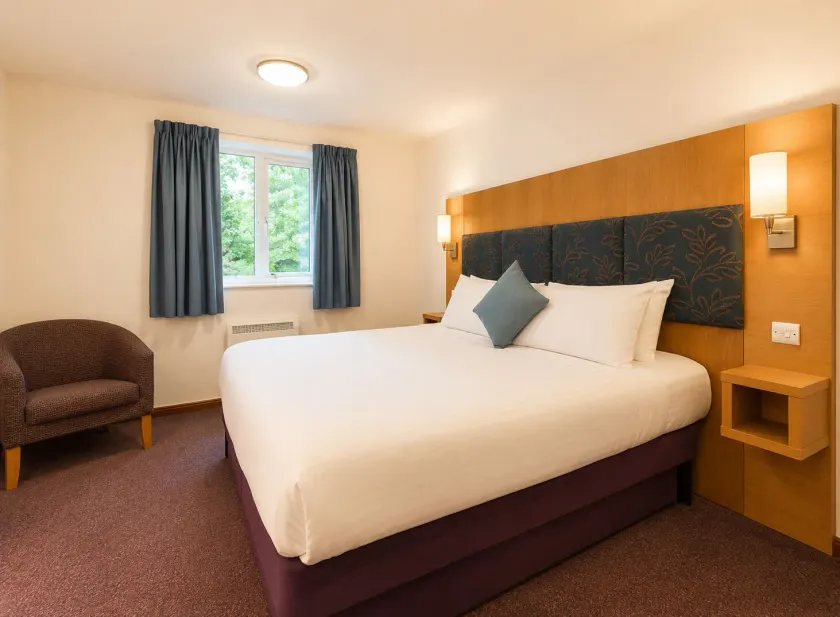 Middleton Inn, Manchester - Image 1