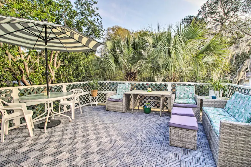 Family-Friendly Savannah Vacation Rental w/ Decks! - Interiör