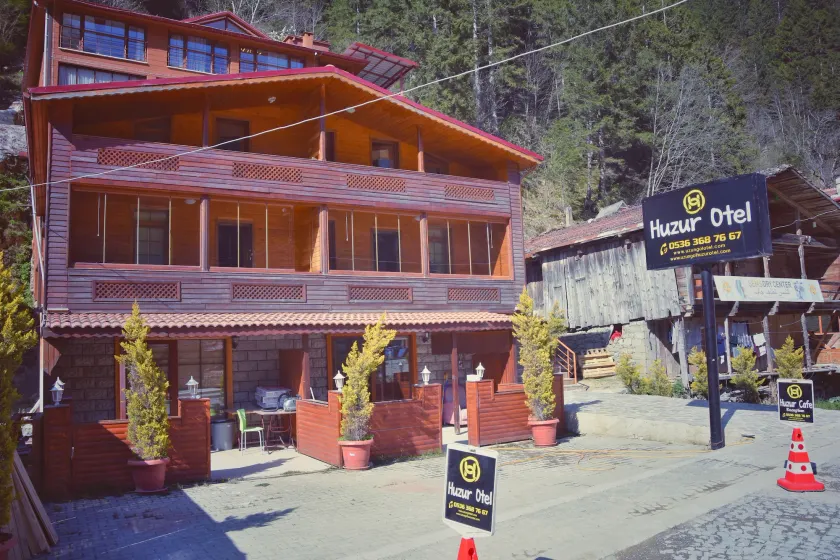 Huzur Otel - Image 1