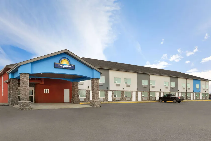 Days Inn by Wyndham Wainwright - Image 1