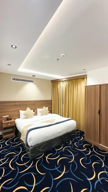 Makin Hotel - Image 1