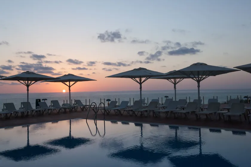 Island Luxurious Suites Hotel and Spa - Image 1