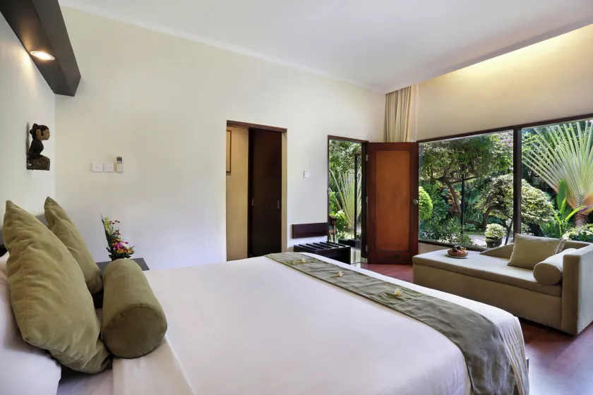 Respati Beach Hotel - Image 1