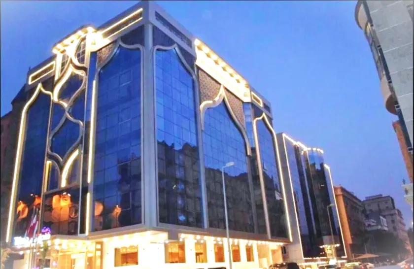Quiet hotel - Image 1