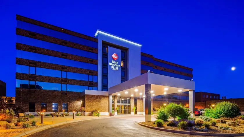 Best Western Plus Kelly Inn - Image 1