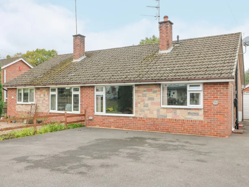 George's Place - Image 1