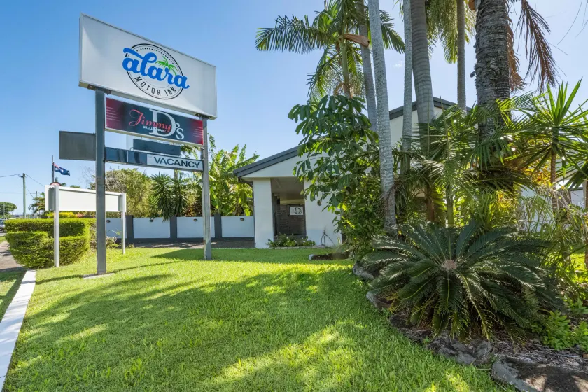 Alara Motor Inn - Image 1