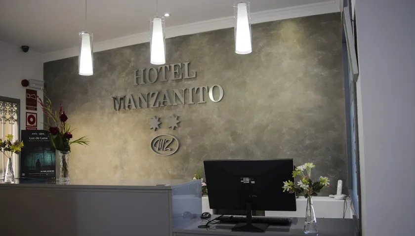 Hotel Manzanito - Image 1