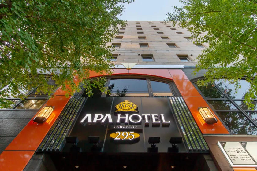 APA Hotel Niigata - Image 1
