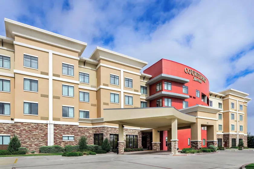 Courtyard by Marriott Lubbock Downtown/University Area - Image 1