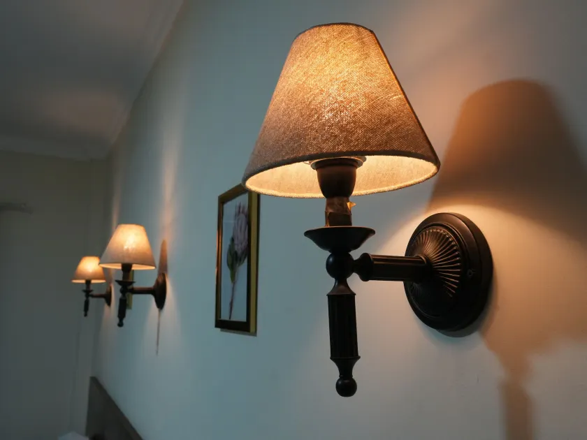 Montana Hotel - Image 1
