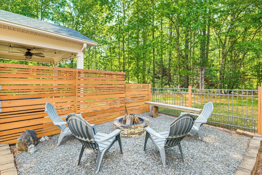 Outdoor Entertainment Area: Sharpsburg Home! - Interiör