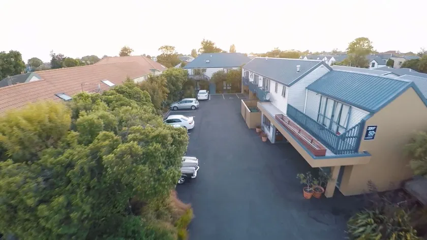Sherborne Motor Lodge - Image 1