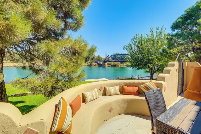 Lakefront Unit w Dock in Carlsbad - Image 1