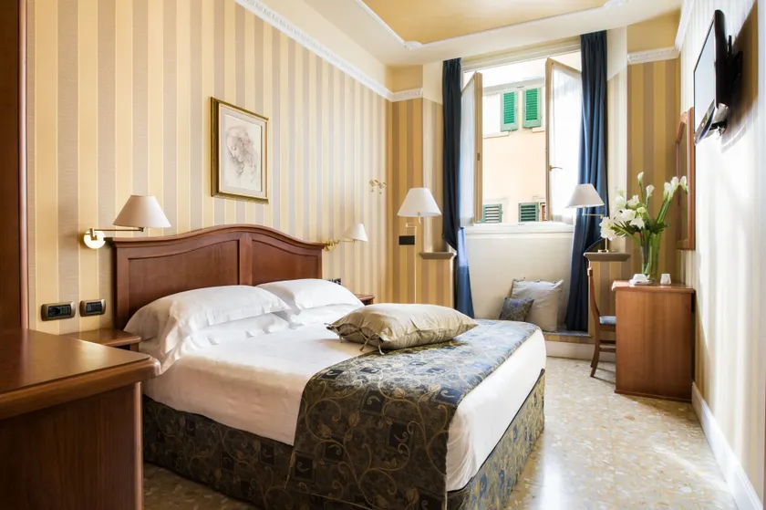 Hotel Silla - Image 1