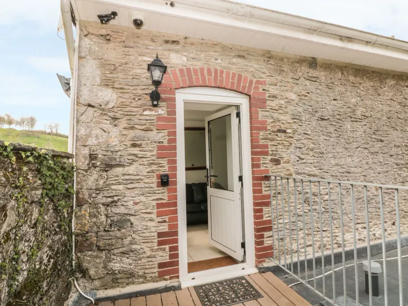 Lower Norton Apartment - Image 1