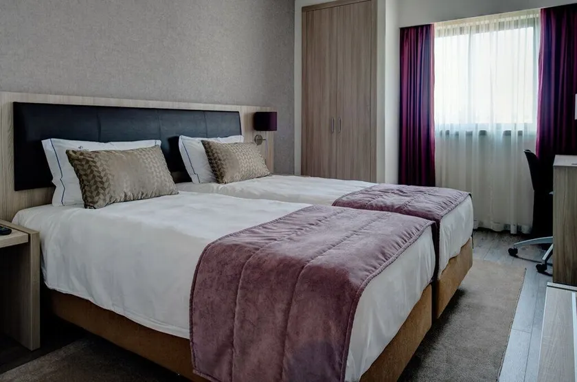 VIP Inn Berna Hotel - Image 1