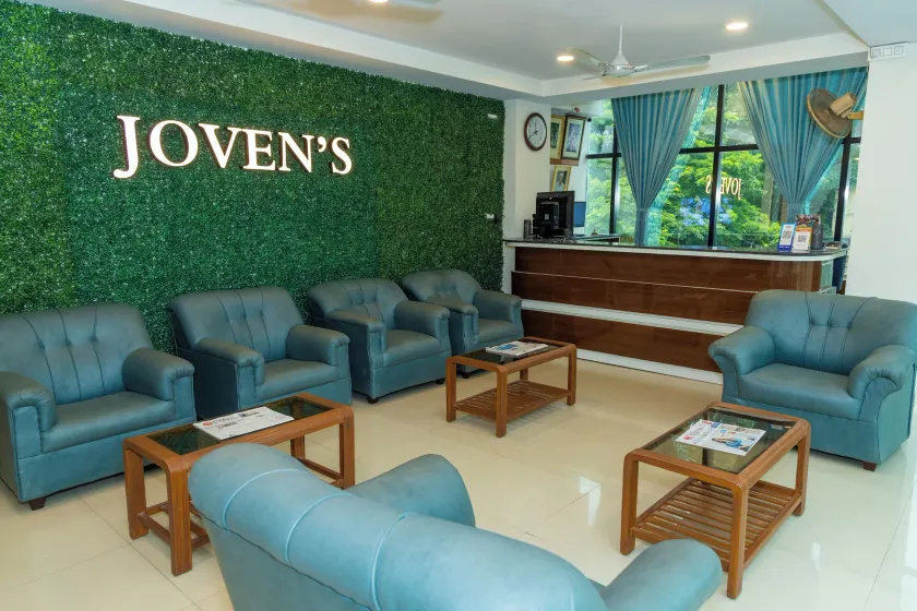 Joven's central hotel - Lobby