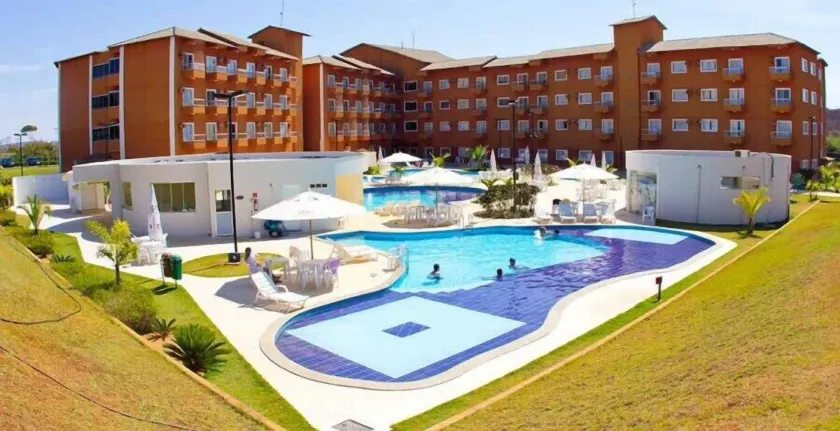 Lagoa Quente Flat Service - Image 1