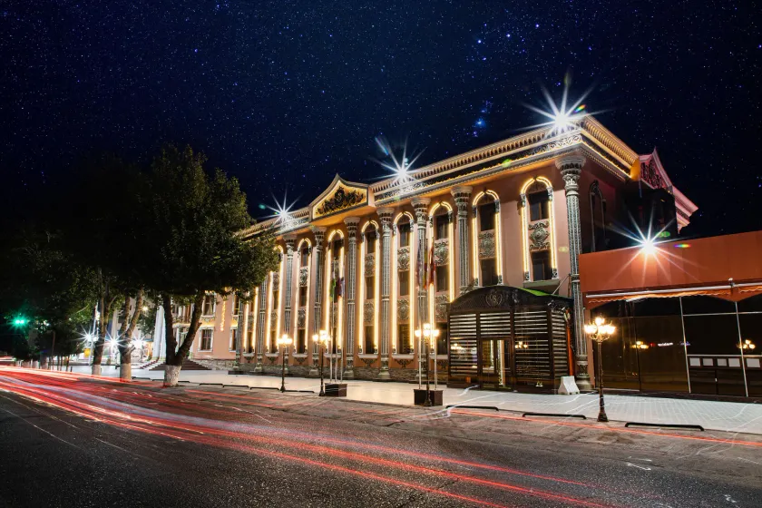 Golden Samarkand Hotel - Image 1