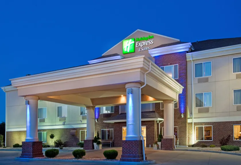 Holiday Inn Express & Suites - Dickinson by IHG - Image 1