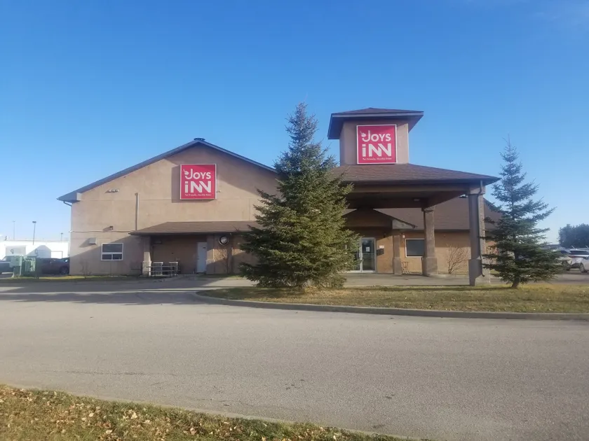 Joys Inn Innisfail, AB - Image 1
