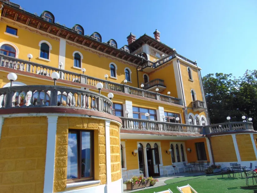 Grand Hotel Astoria - Image 1