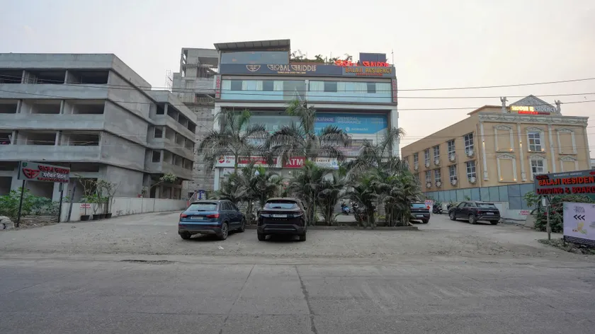 Hotel Balaji Residency Dombivali - Image 1