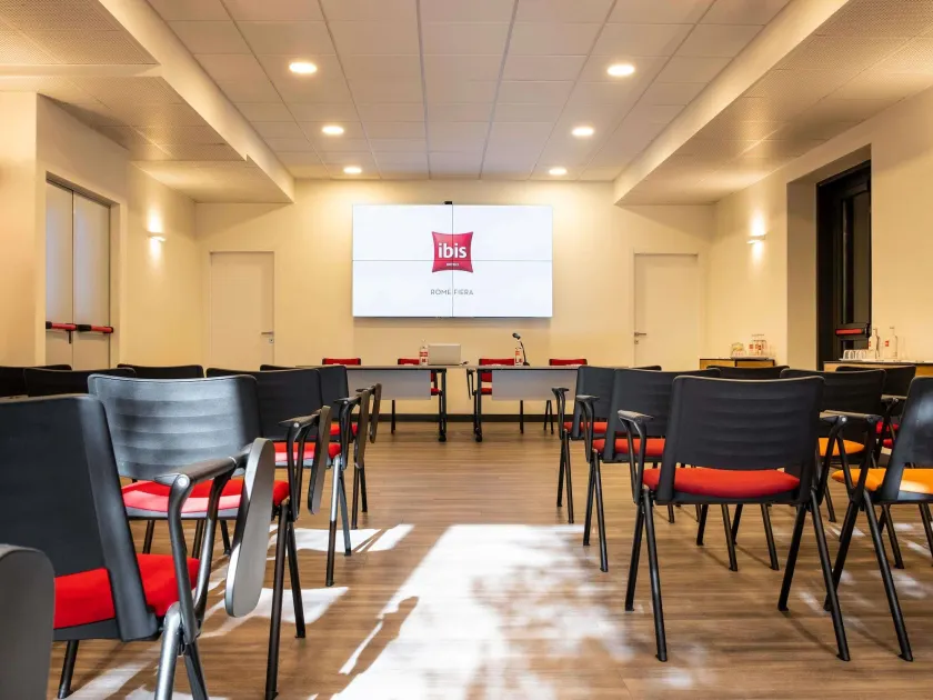 Ibis Roma Fiera - Image 1