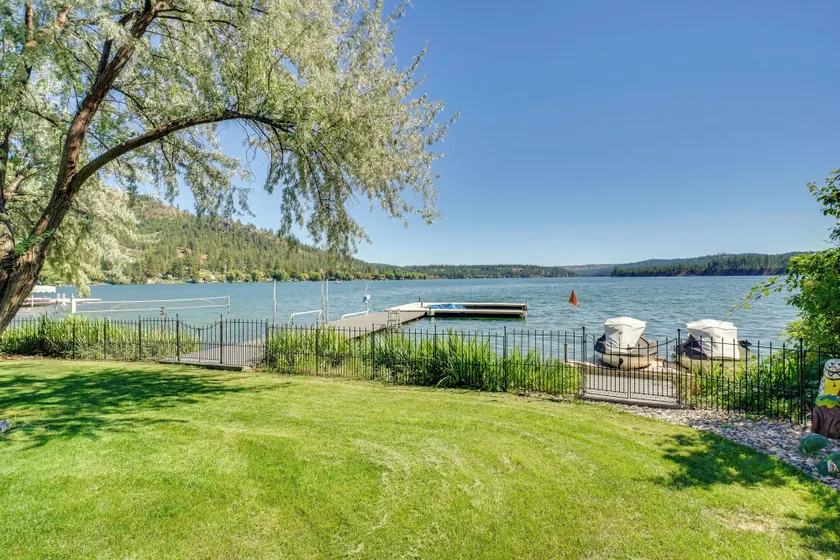 Waterfront Deck w/ Fire Pit: Lake Spokane Gem! - Image 1