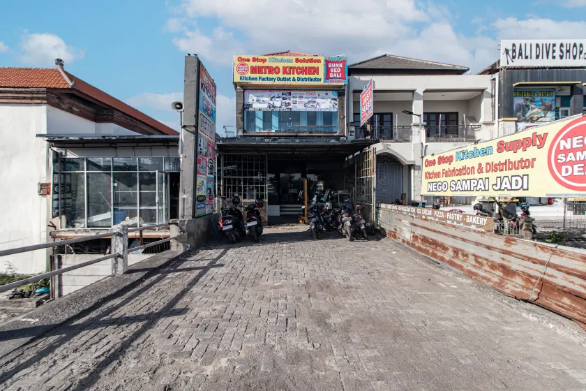 Bunk Bed Bali near Sanur Mitra RedDoorz - Image 1
