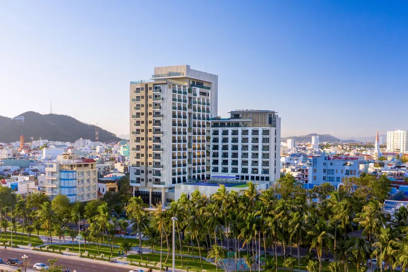 Fleur de Lys Hotel Quy Nhon - Image 1