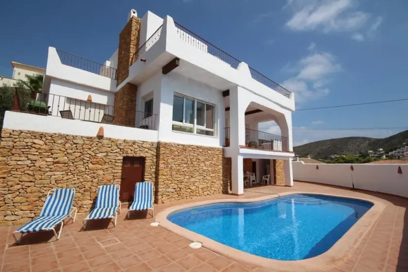 Villa Portina by HMR Holidays - Image 1