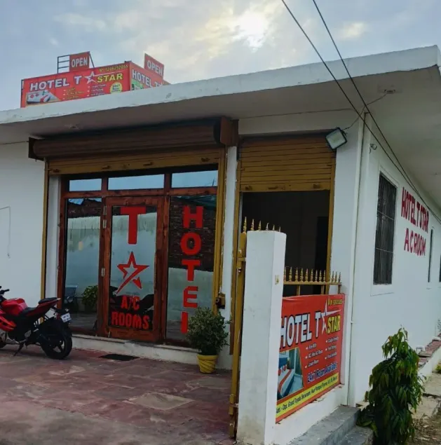 Hotel T Star - Image 1