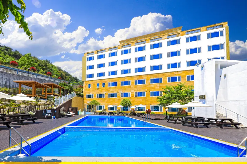 Doya Hotel Geoje - Image 1