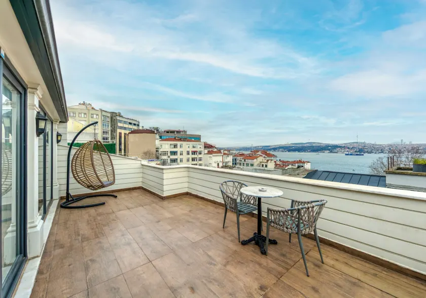 Etiz Hotels & Residences - Image 1