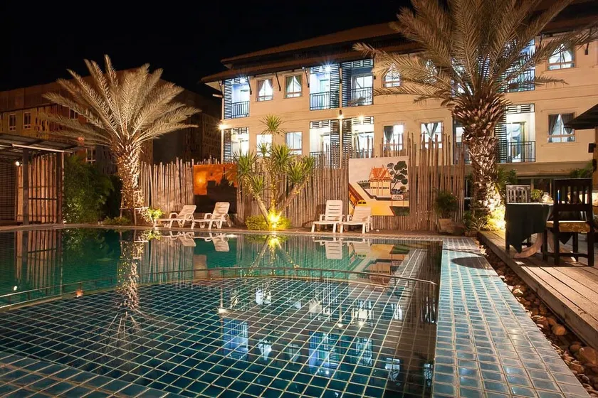 Season Palace Huahin Hotel - Image 1