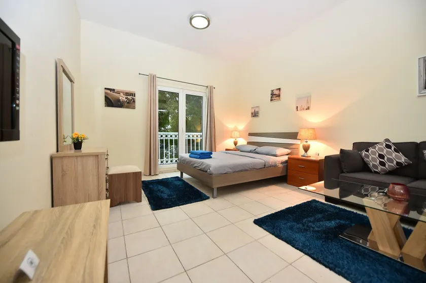 Budget & Cozy Studio near Mall - VIR - Image 1