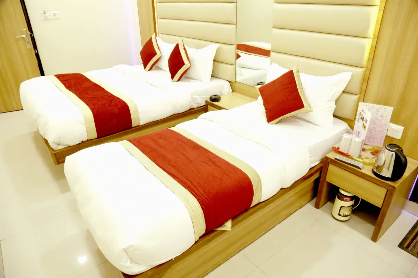 Hotel Pink City - Image 1