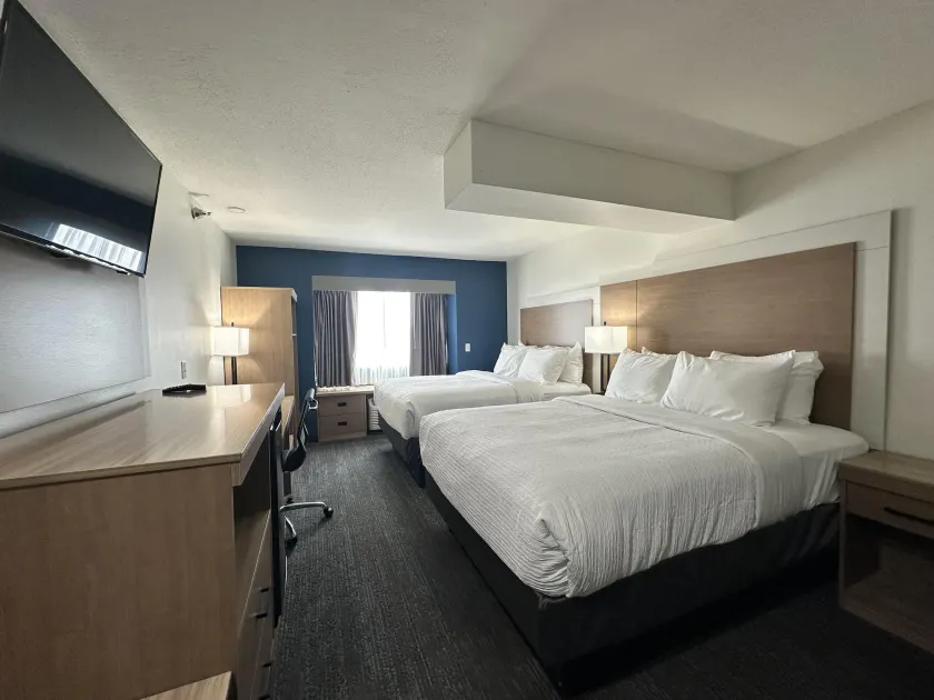 Best Western Red River Lodge Fargo ND - Image 1