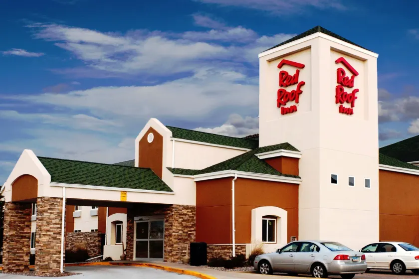 Red Roof Inn Fargo - I-94/Medical Center - Image 1