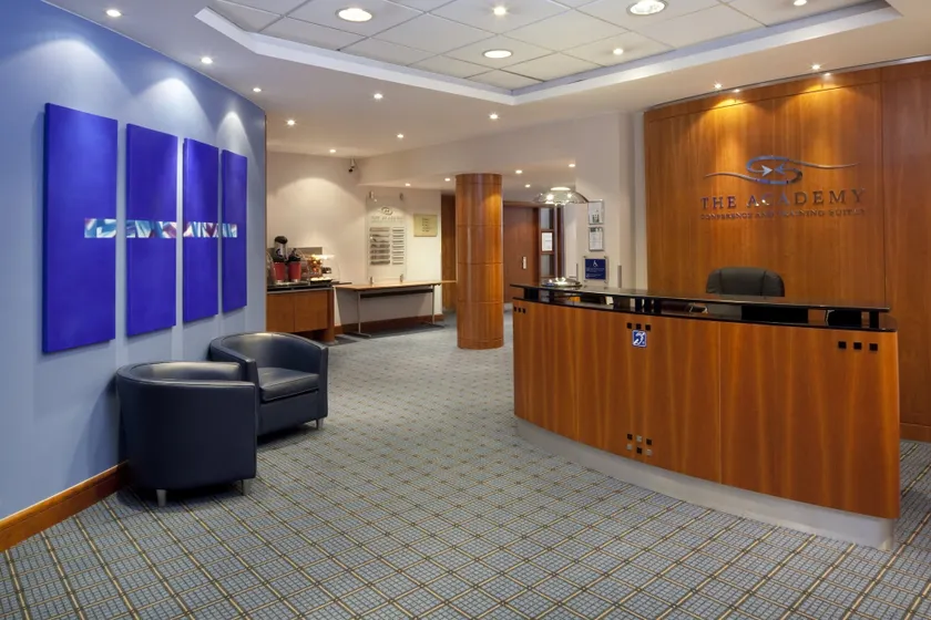 Holiday Inn Basingstoke by IHG - Lobby