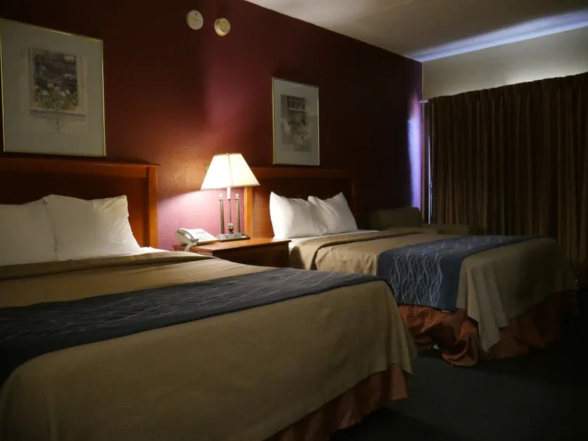Motel Sun Inn - Image 1