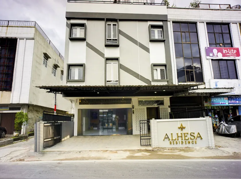 Alhesa Residence Hotel - Image 1