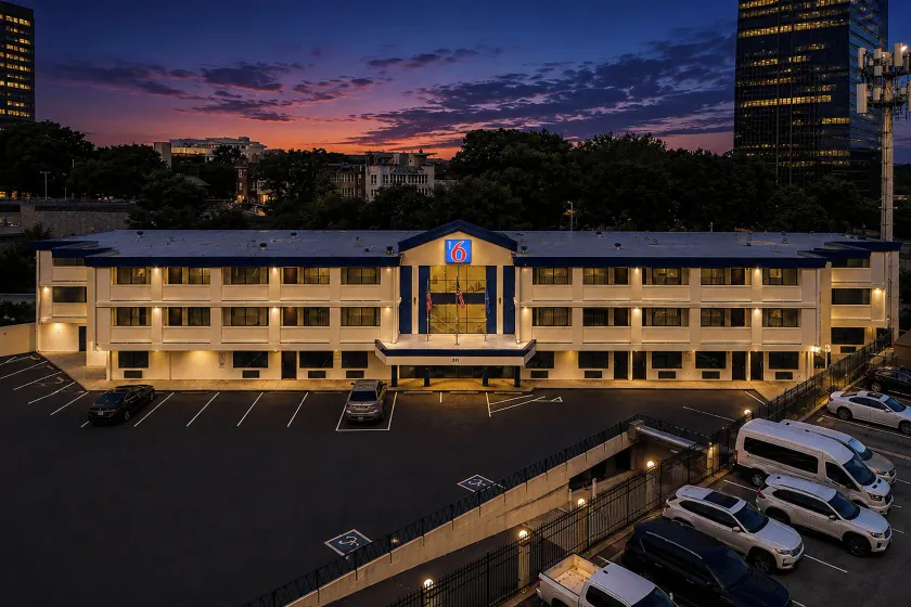 Motel 6-Atlanta, GA - Downtown - Image 1