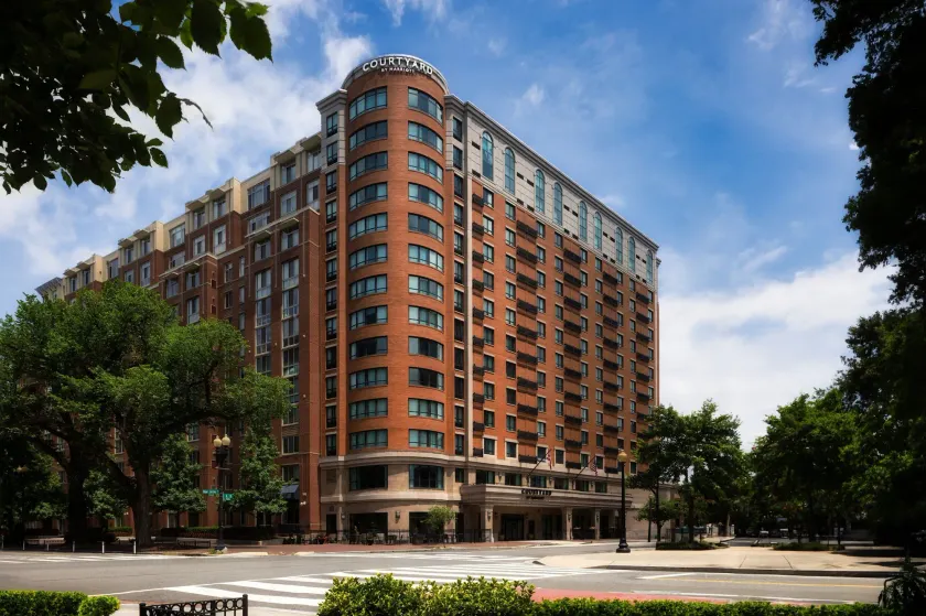 Courtyard by Marriott Washington Capitol Hill/Navy Yard - Image 1