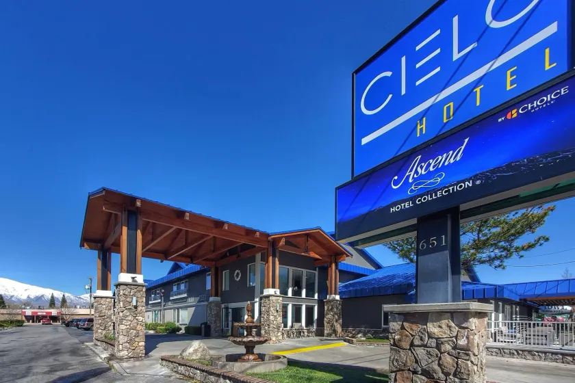 Cielo Hotel Bishop-Mammoth, an Ascend Collection Hotel - Image 1