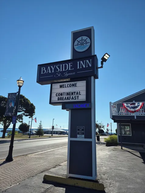 Bayside Inn - Image 1