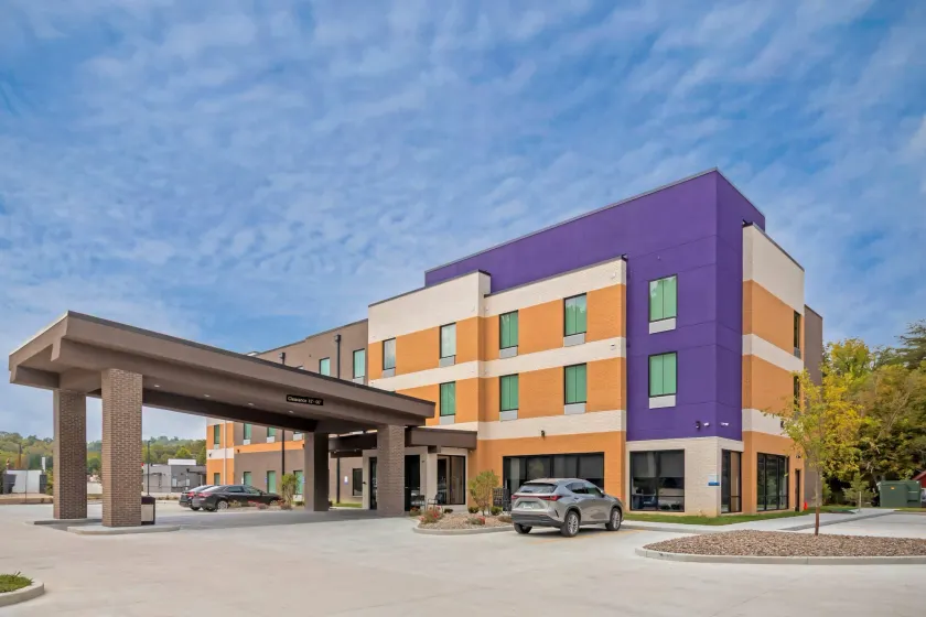 Sleep Inn & Suites - Image 1