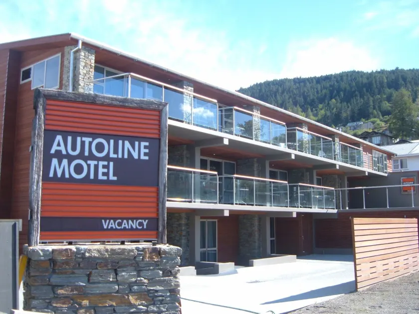 Autoline Motel Queenstown - Image 1
